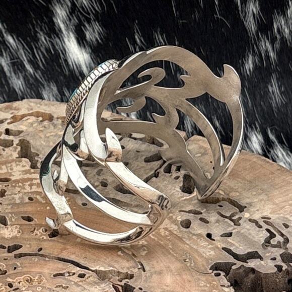 1990s Native American NAVAJO Sandcast Silver & Mine No 8 Turquoise Cuff Bracelet - Picture 2 of 6